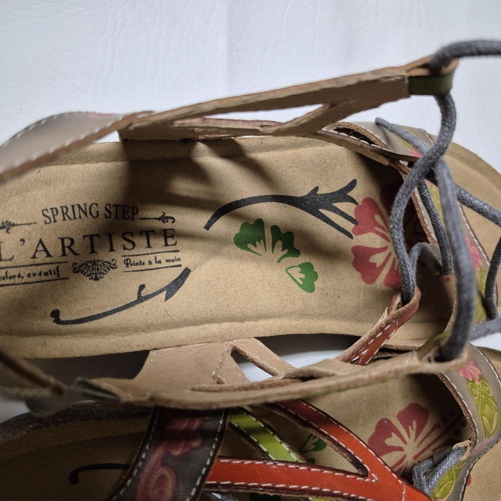 L 'Artiste Wedge Sandals With Floral Embroidered Details Size 40/10 - Picture 6 of 8
